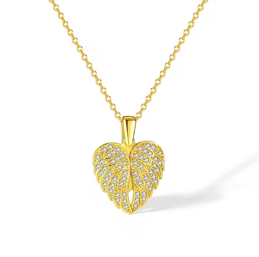 Fashionable and Minimalist Design love Necklace for Women Light Luxury and High-end Feeling, Angel wings Necklace for Women Gift